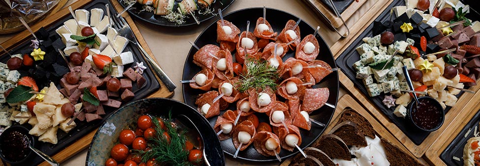 Švedski Sto, Moderan Ketering